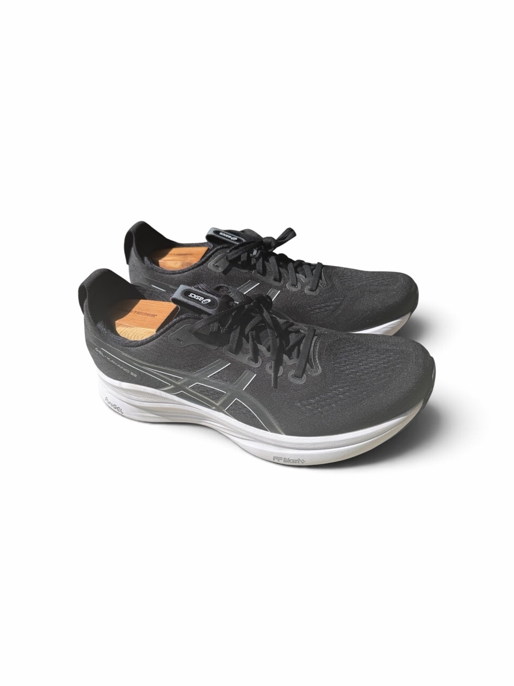 ASICS Gel-Kayano 32 Black/White Running Shoes